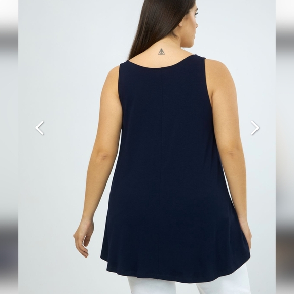 Navy Viscose curve hem V top MAT FASHION Europe Woman's OS - Picture 11 of 14